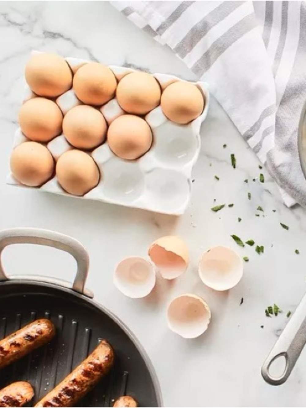 WORLD MARKET WHITE PORCELAIN EGG CRATE EGG TRAY